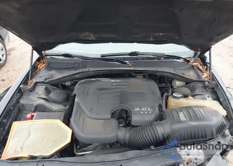 2014 Chrysler 300 300S z USA, uszkodzony, nr VIN 2C3CCABG7EH135911